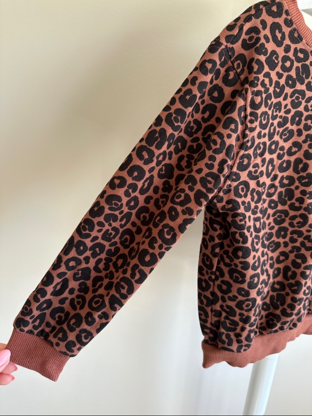 H&M Leopard Print Set Size 5T - Picture 4 of 16
